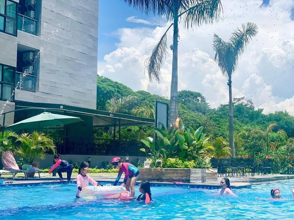 Sunday Hevea Hotel And Resort Angeles 3*,  Philippines