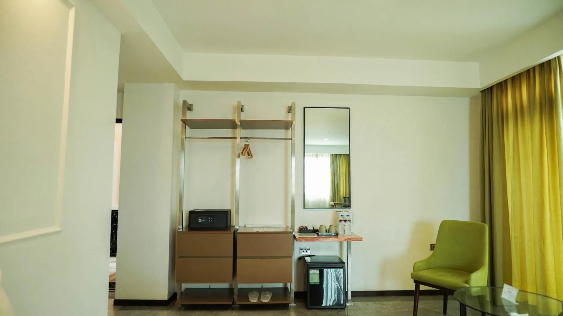 Sunday Hevea Hotel And Resort Angeles 3*,  Philippines