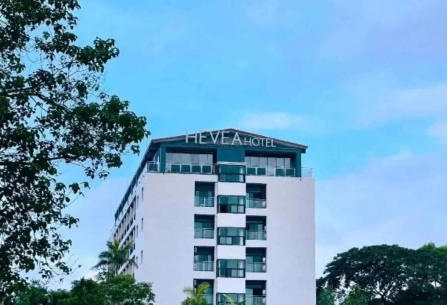 Sunday Hevea Hotel And Resort Angeles 3*,  Philippines