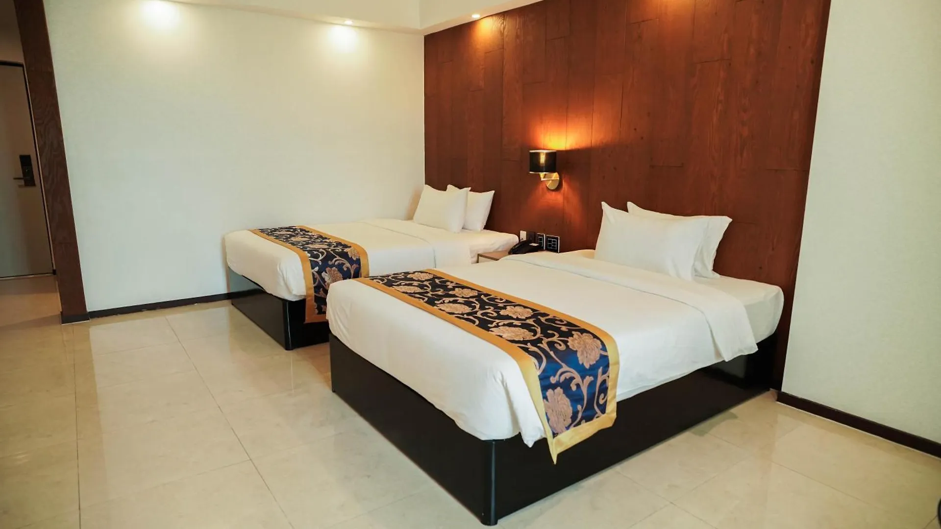 Sunday Hevea Hotel And Resort Angeles 3*,