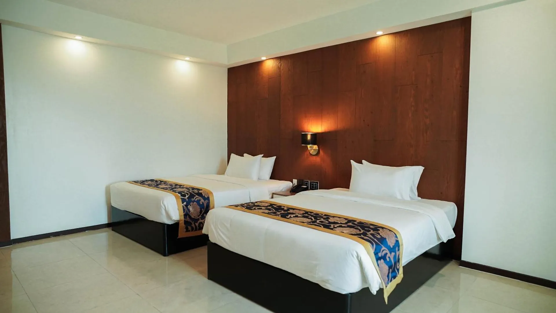 Sunday Hevea Hotel And Resort Angeles 3*,  Philippines