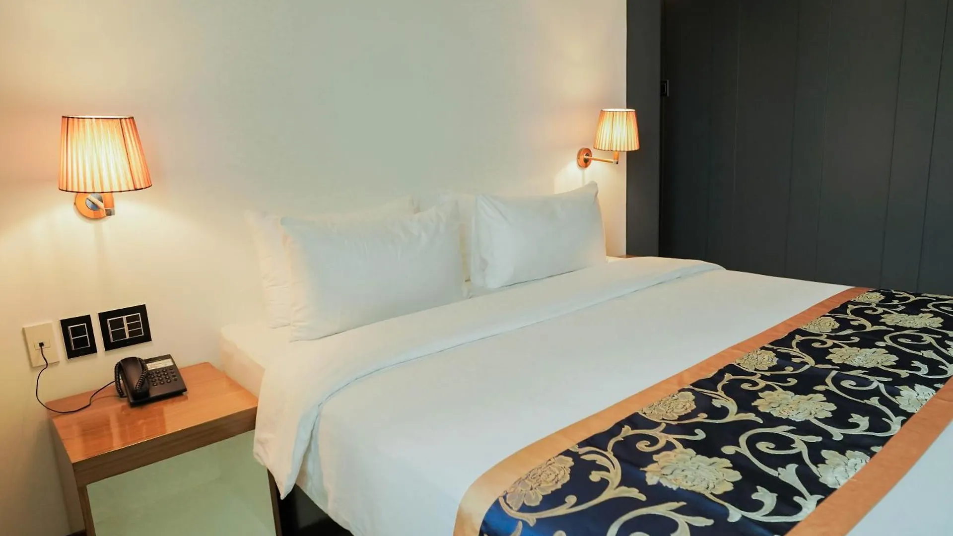 ***  Sunday Hevea Hotel And Resort Angeles Philippines
